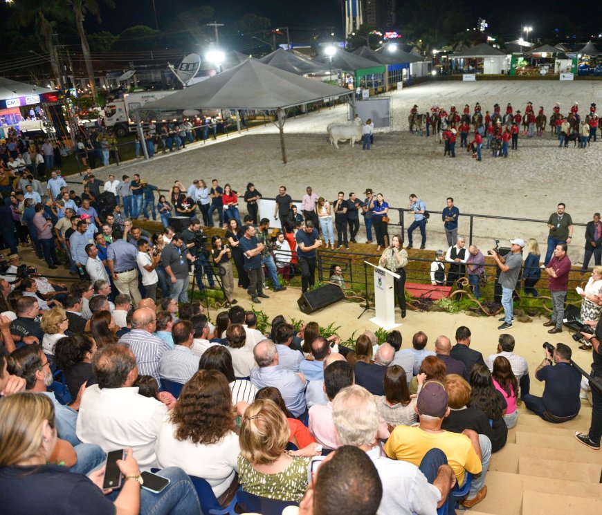 Prefeitura abre as portas de estande na Expogrande com presença de autoridades estrangeiras